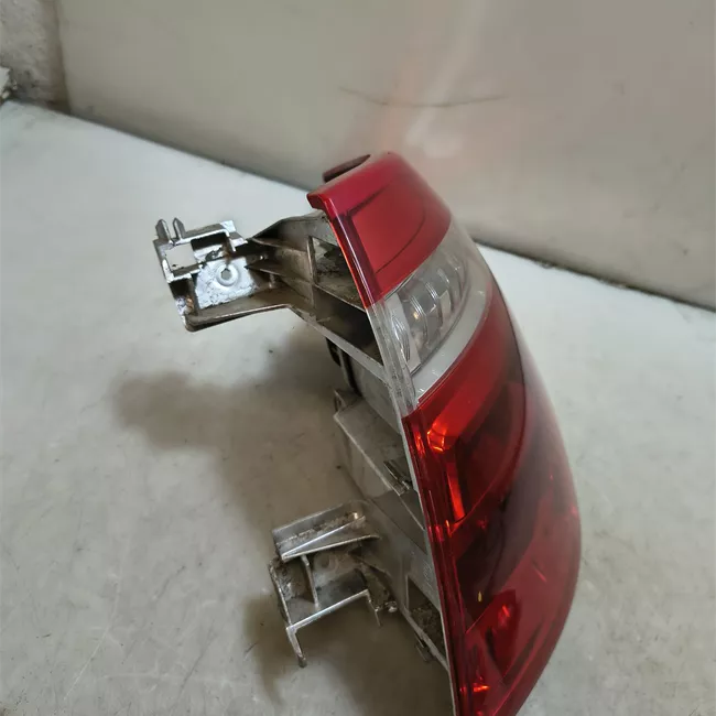 Fanale posteriore parte esterno destro