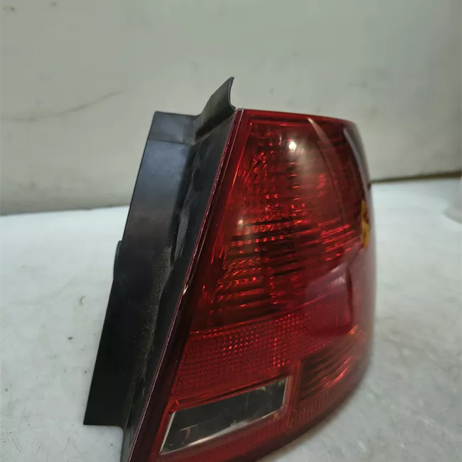 Fanale posteriore parte esterno destro