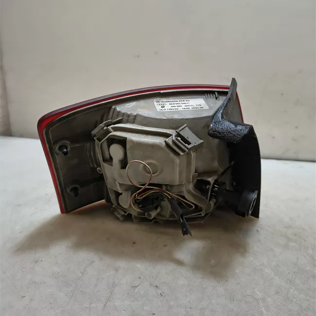 Fanale posteriore parte esterno destro