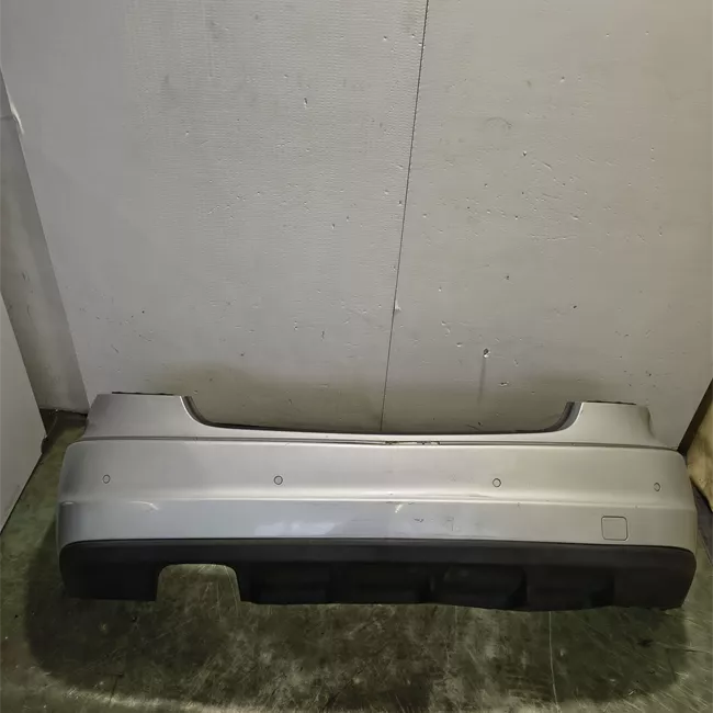 Paraurti posteriore con sensore parcheggio