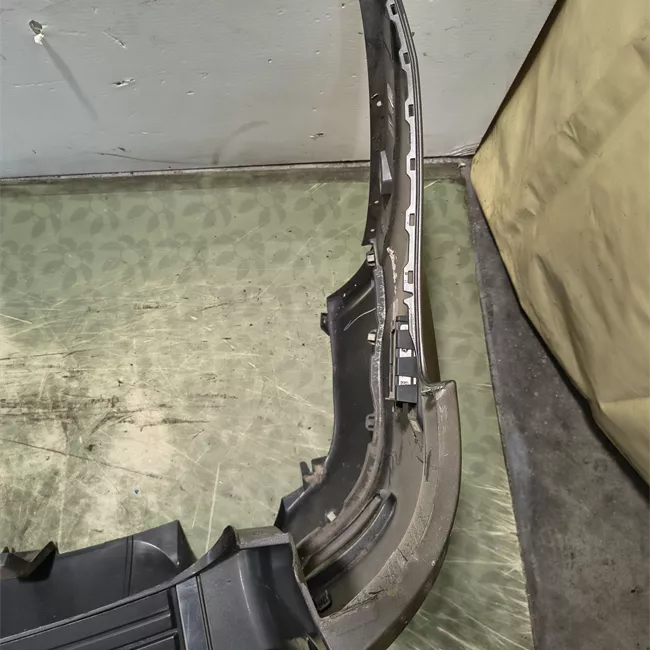 Paraurti posteriore superiore allestimento Alta