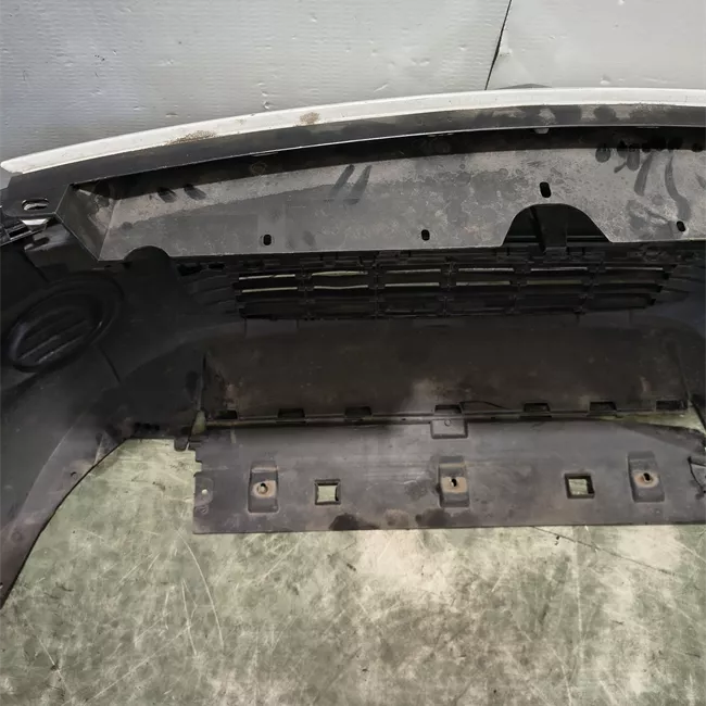 Paraurti anteriore Da verniciare