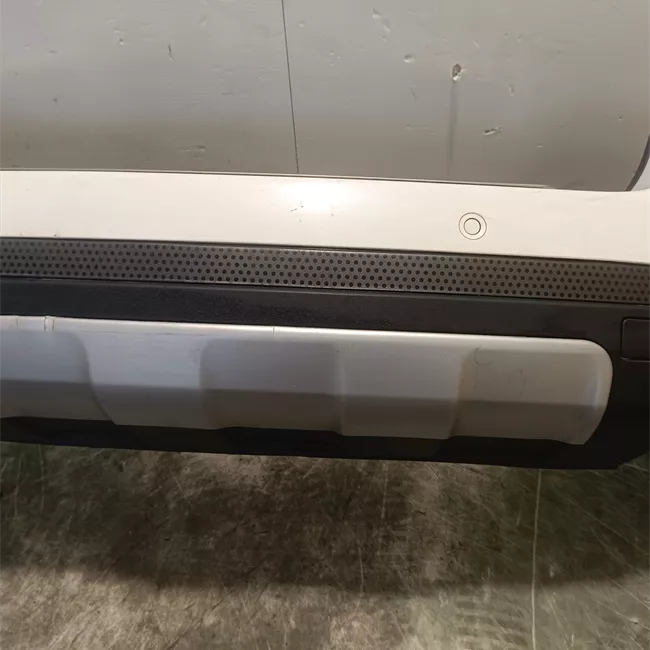 Paraurti posteriore superiore pacchetto chrome/sport, con sensore parcheggio primer