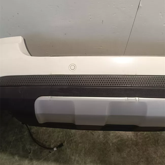 Paraurti posteriore superiore pacchetto chrome/sport, con sensore parcheggio primer