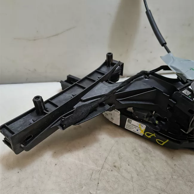 Serratura porta posteriore destra