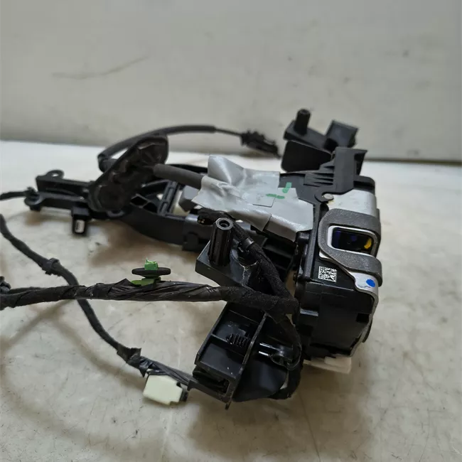 Serratura porta anteriore destra