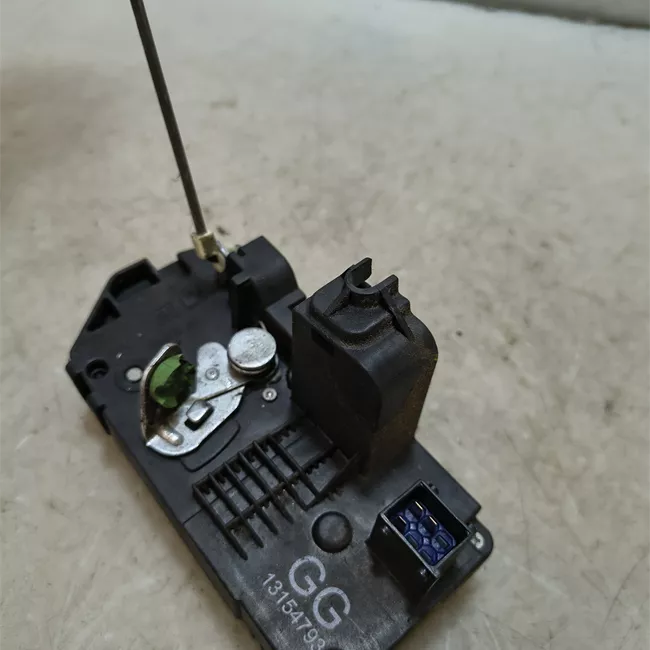 Serratura porta posteriore sinistra