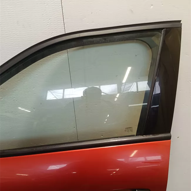 Porta anteriore sinistra