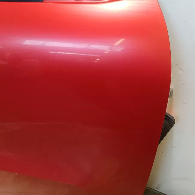 Porta anteriore destra