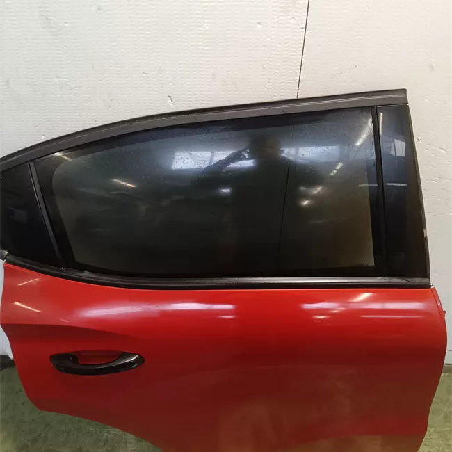 Porta posteriore destra