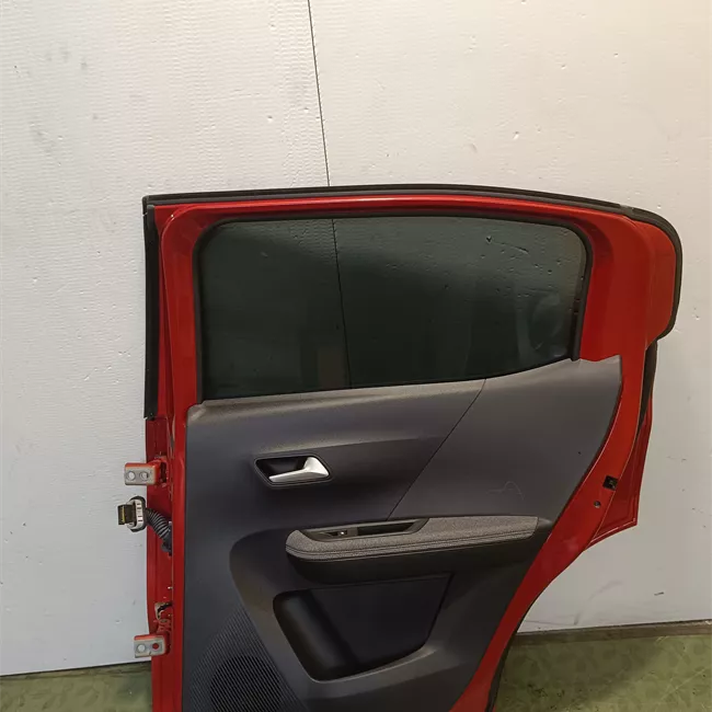 Porta posteriore destra