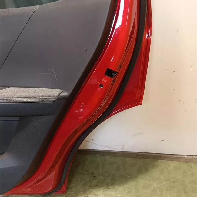 Porta posteriore destra