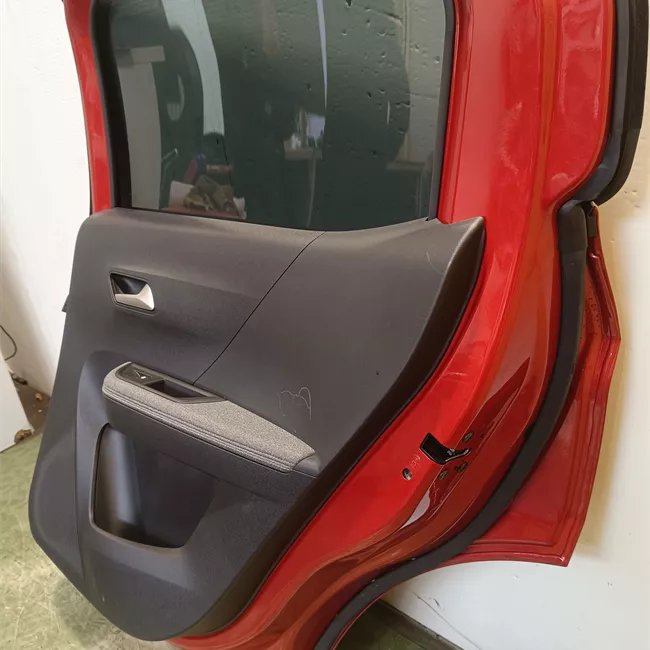 Porta posteriore destra