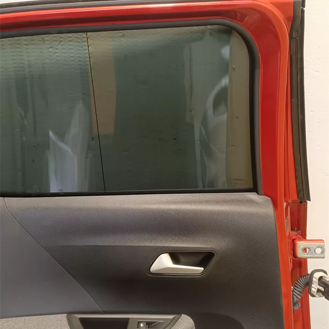 Porta posteriore sinistra