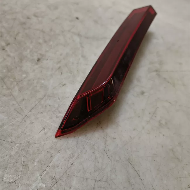 Catarifrangente posteriore destro