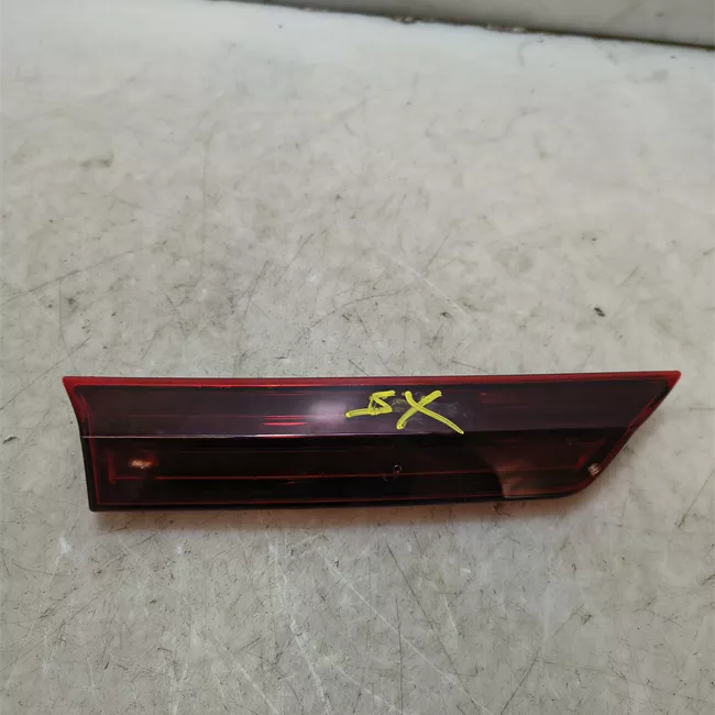 Catarifrangente posteriore sinistro