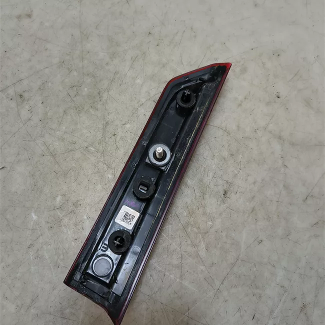 Catarifrangente posteriore sinistro