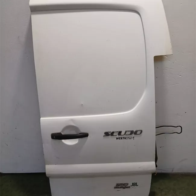 Porta carico posteriore a battente destra