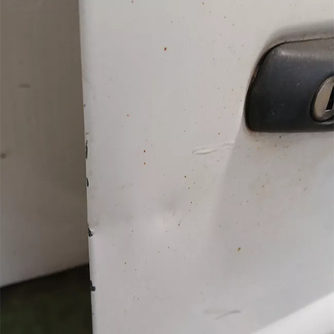 Porta carico posteriore a battente destra