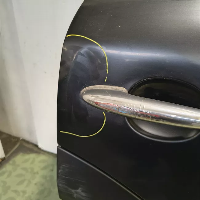 Porta posteriore destra