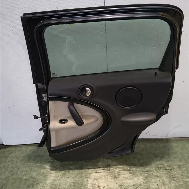 Porta posteriore destra