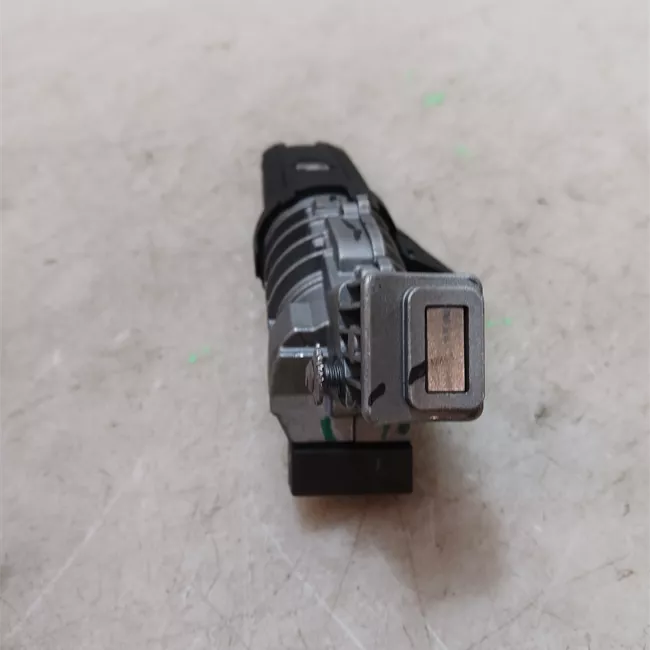 Commutatore avviamento e bloccasterzo