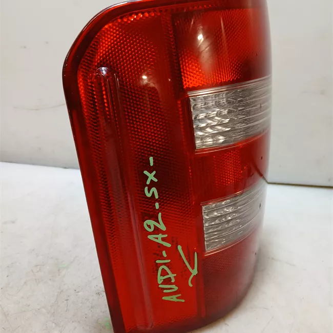 Fanale posteriore sinistro