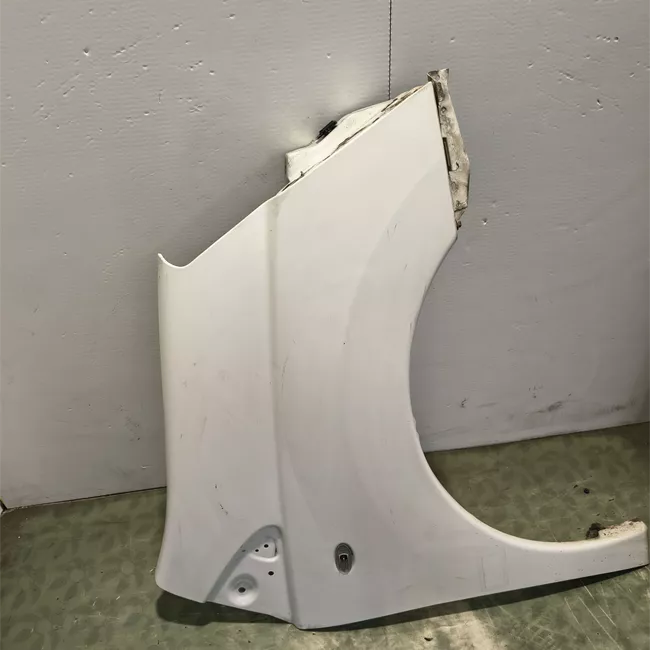 Parafango anteriore destro