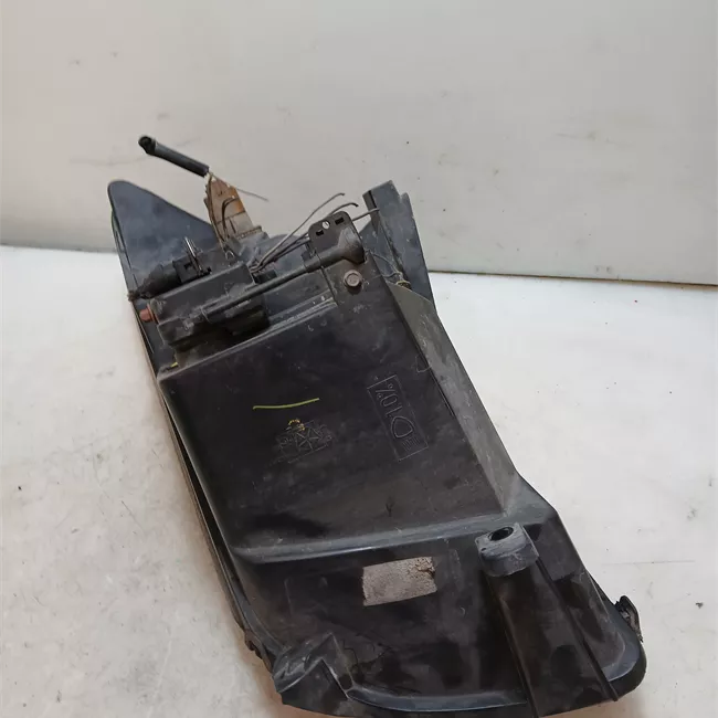 Proiettore destro LMA