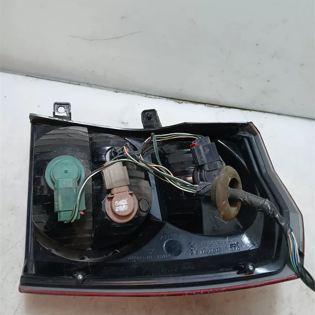 Fanale posteriore sinistro