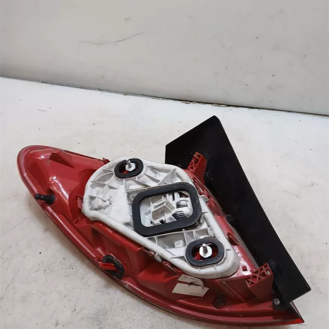 Fanale posteriore parte esterno destro