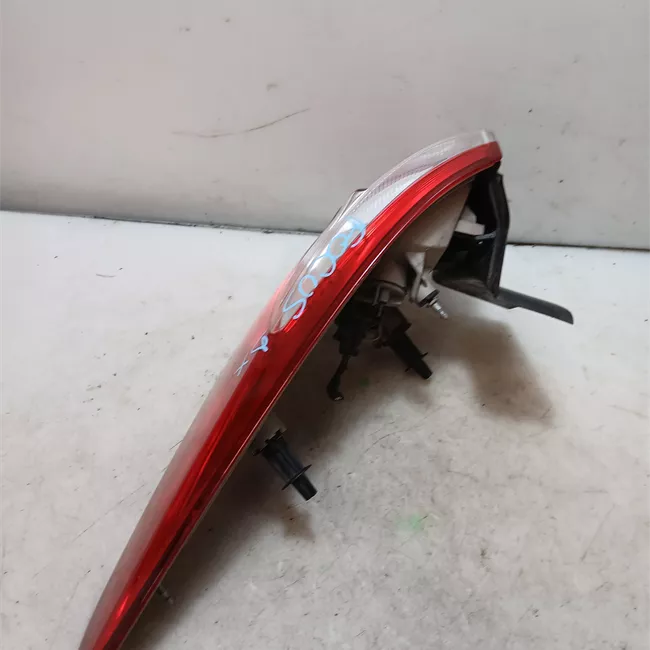 Fanale posteriore parte esterno destro