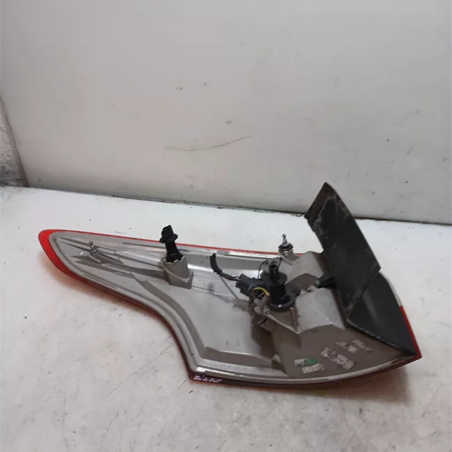 Fanale posteriore parte esterno destro