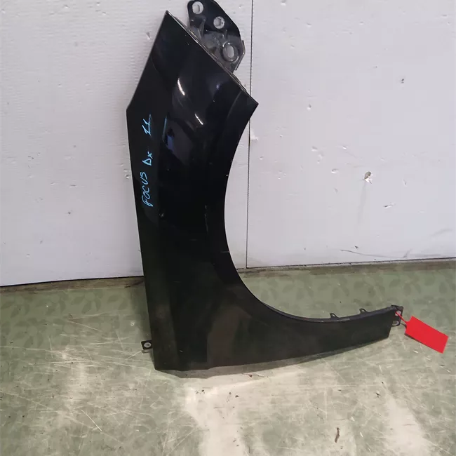 Parafango anteriore destro