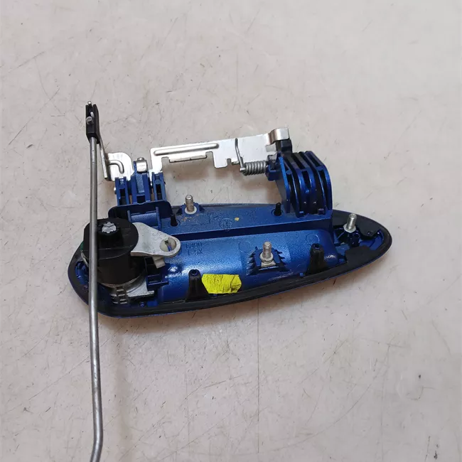 Maniglia porta anteriore sinistra