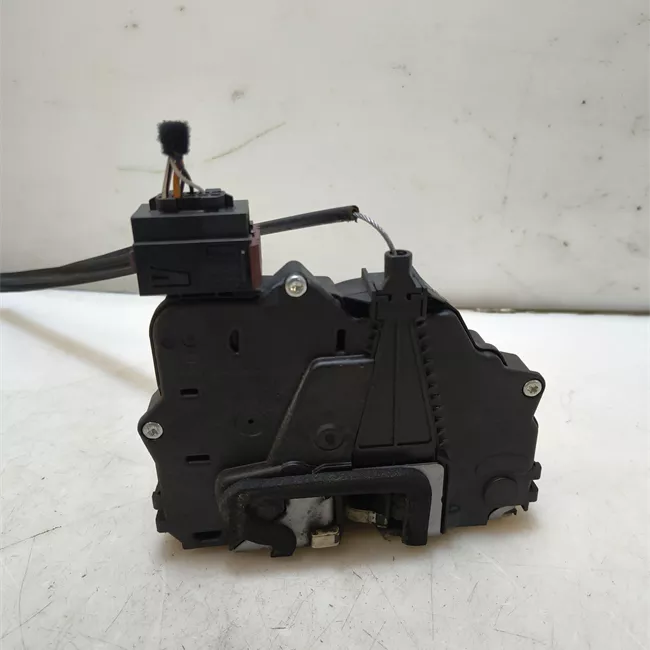 Serratura chiusura centralizzata porta anteriore sinistra