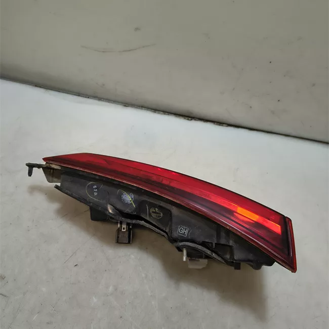 Fanale posteriore parte interno sinistro