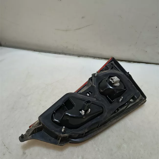 Fanale posteriore parte interno sinistro