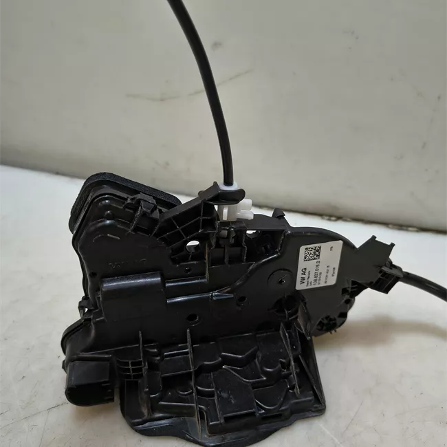 Serratura porta anteriore destra