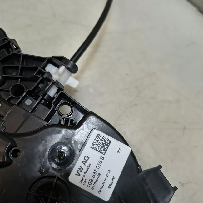 Serratura porta anteriore destra