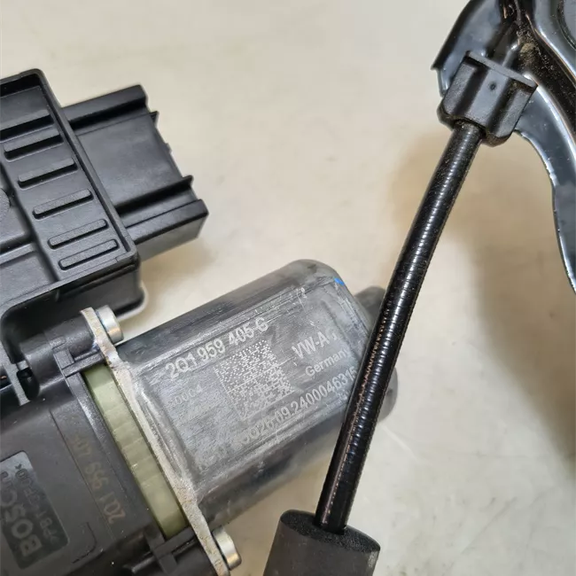 Alzacristallo elettrico porta anteriore sinistro