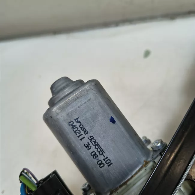 Alzacristallo elettrico porta anteriore sinistro