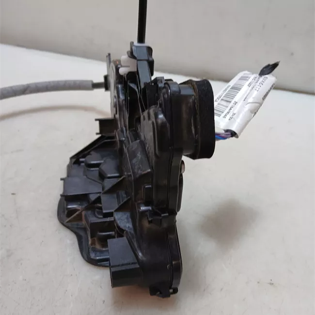 Serratura porta anteriore sinistra