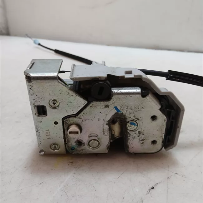 Serratura porta posteriore sinistra