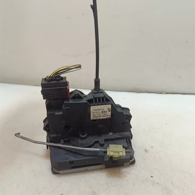 Serratura porta anteriore destra