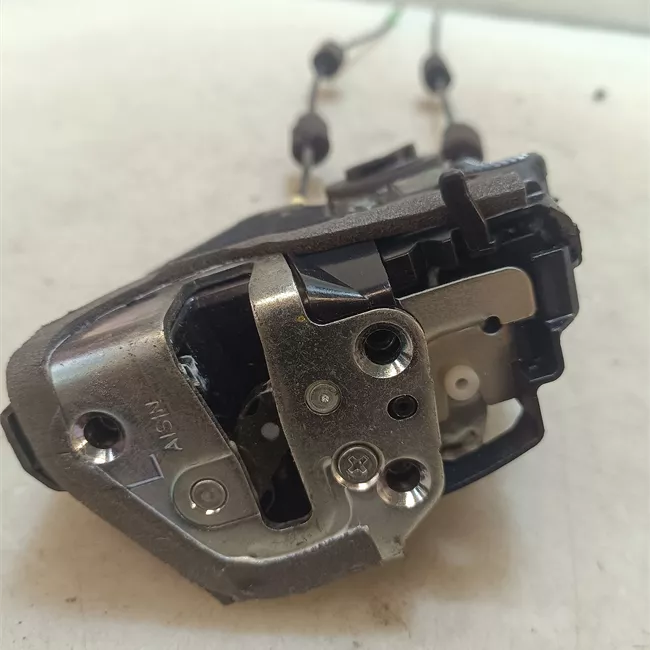 Serratura porta posteriore sinistra