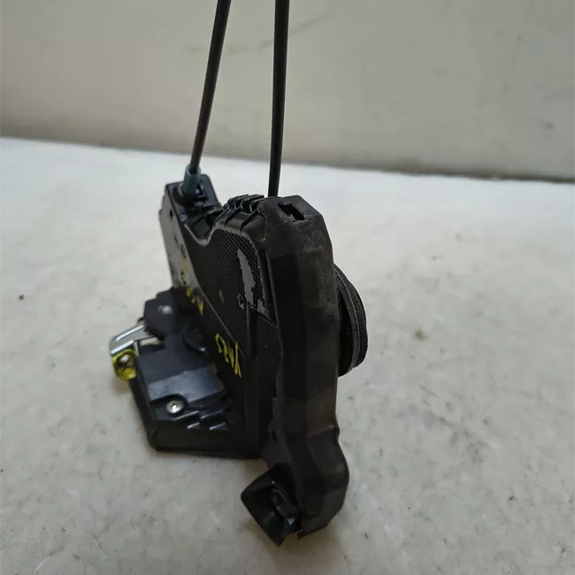 Serratura porta anteriore sinistra