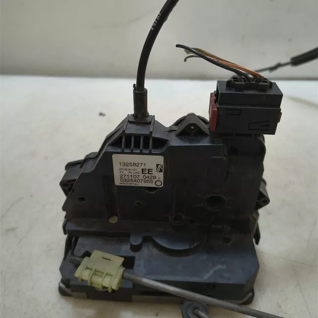 Serratura porta anteriore sinistra