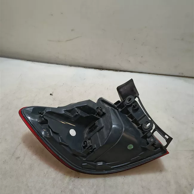 Fanale posteriore parte esterno destro