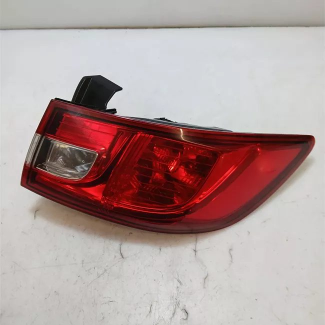 Fanale posteriore parte esterno destro